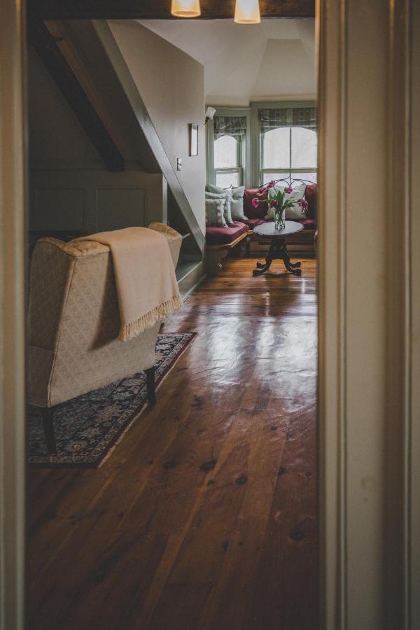 The Mariner King Inn Lunenburg Bagian luar foto
